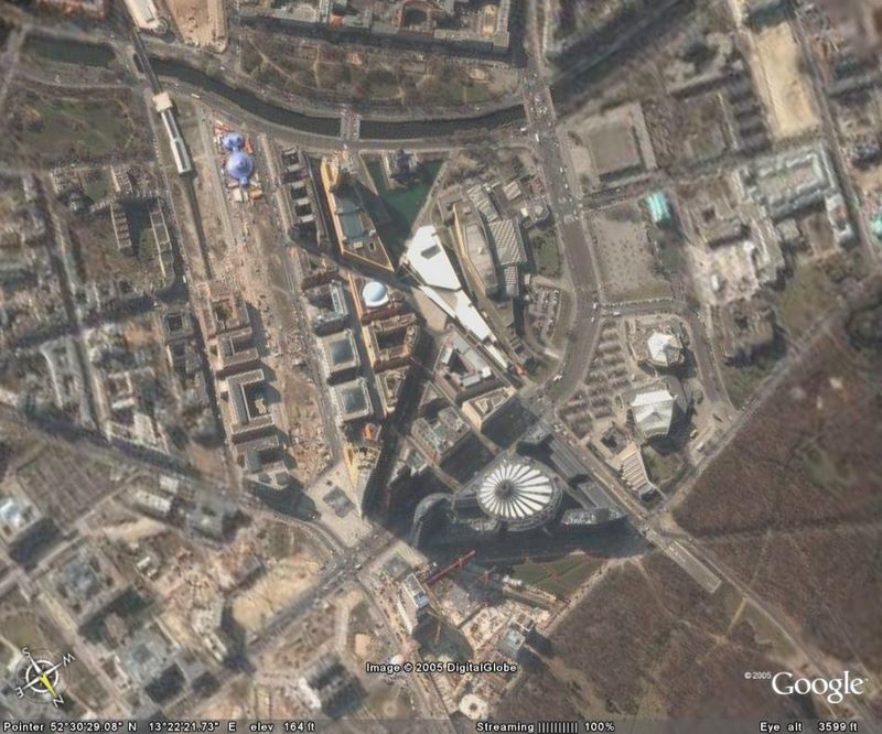 berlin_potsdamerplatz.jpg (large)