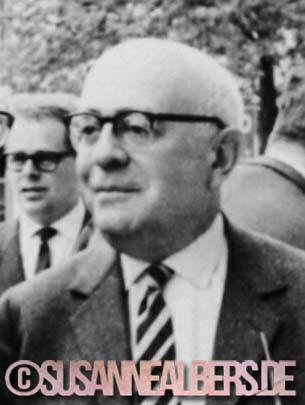 Porträt von Theodor W. Adorno